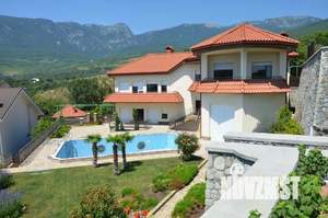 Дом 510м², 3-этажный, участок 11 сот.