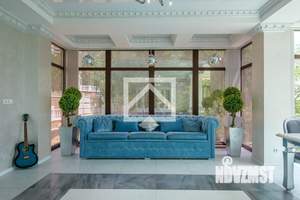 Дом 450м², 4-этажный, участок 12 сот.