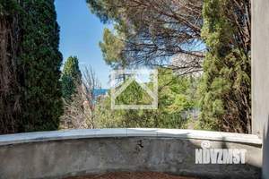 Дом 600м², 3-этажный, участок 20 сот.