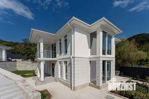 Коттедж 239м², 2-этажный, участок 7 сот.