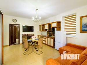 Дом 124м², 2-этажный, участок 3 сот.