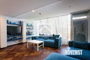 Таунхаус 178м², 3-этажный, участок 1 сот.