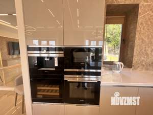 Дом 370м², 3-этажный, участок 9 сот.