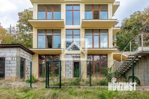 Дом 242м², 3-этажный, участок 5 сот.