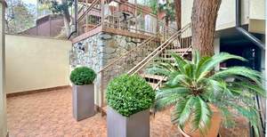 Дом 499м², 5-этажный, участок 3 сот.