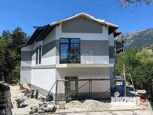 Дом 242м², 3-этажный, участок 4 сот.