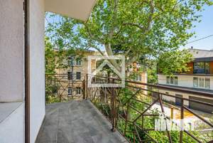 Дом 300м², 3-этажный, участок 3 сот.