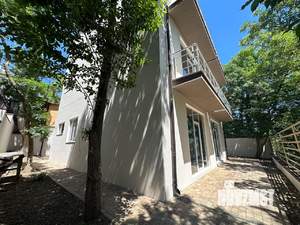 Дом 272м², 3-этажный, участок 4 сот.