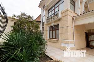 Дом 515м², 4-этажный, участок 10 сот.