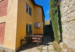 Дом 300м², 3-этажный, участок 4 сот.