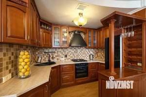 Дом 185м², 2-этажный, участок 5 сот.