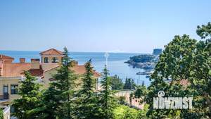 Дом 545м², 3-этажный, участок 16 сот.