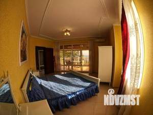 Дом 228м², 3-этажный, участок 3 сот.