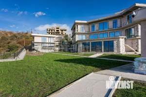 Дом 2150м², 5-этажный, участок 36 сот.