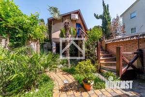 Дом 250м², 2-этажный, участок 2 сот.