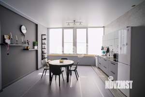 Дом 300м², 3-этажный, участок 4 сот.