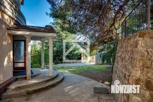 Дом 580м², 3-этажный, участок 12 сот.