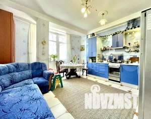 Дом 229м², 3-этажный, участок 4 сот.