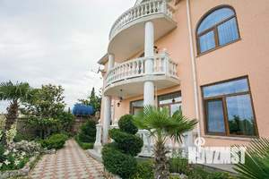 Дом 267м², 3-этажный, участок 7 сот.