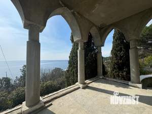 Дом 600м², 2-этажный, участок 20 сот.