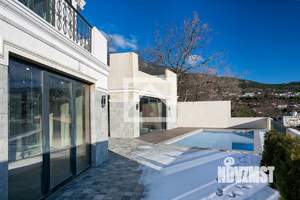 Дом 322м², 3-этажный, участок 7 сот.