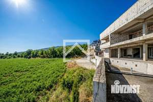 Дом 1080м², 3-этажный, участок 14 сот.