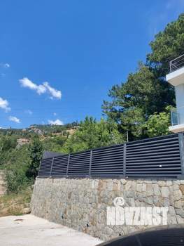 Дом 230м², 3-этажный, участок 8 сот.