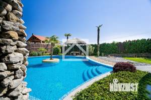 Дом 370м², 3-этажный, участок 14 сот.