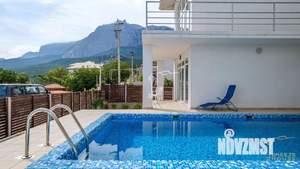 Дом 440м², 3-этажный, участок 7 сот.