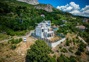 Дом 233м², 3-этажный, участок 4 сот.