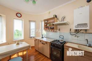 Дом 193м², 2-этажный, участок 4 сот.