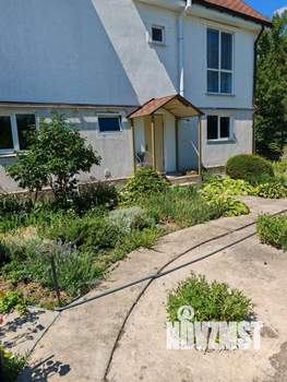 Дом 260м², 3-этажный, участок 6 сот.