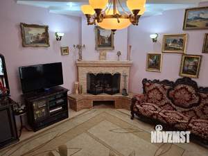 Дом 225м², 3-этажный, участок 3 сот.