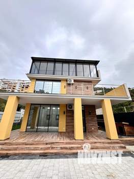 Дом 177м², 3-этажный, участок 4 сот.