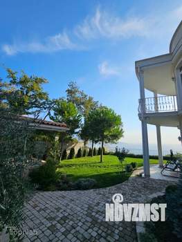 Дом 283м², 2-этажный, участок 10 сот.