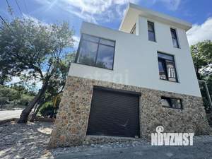 Таунхаус 150м², 3-этажный, участок 1 сот.