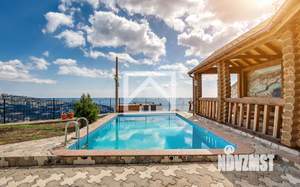 Дом 317м², 3-этажный, участок 7 сот.