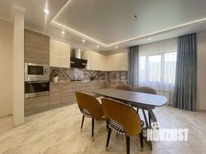 Дом 231м², 2-этажный, участок 3 сот.