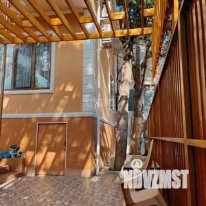 Дом 259м², 2-этажный, участок 4 сот.