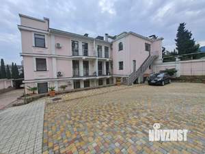 Дом 783м², 4-этажный, участок 9 сот.