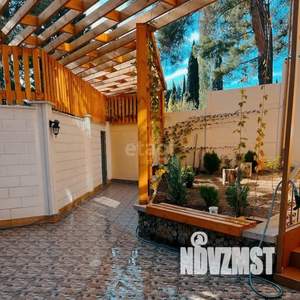 Дом 259м², 2-этажный, участок 4 сот.