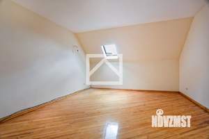 Дом 800м², 4-этажный, участок 12 сот.