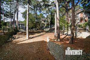 Дом 300м², 3-этажный, участок 10 сот.