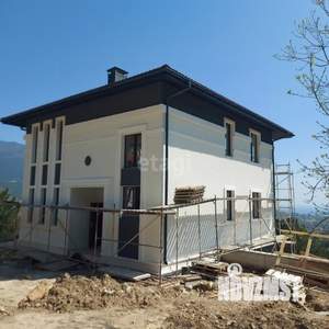 Дом 273м², 3-этажный, участок 6 сот.