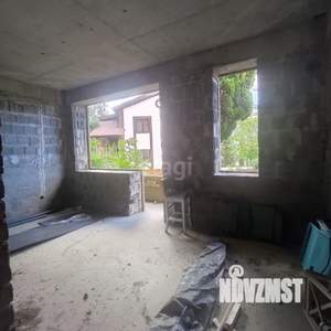 Дом 360м², 3-этажный, участок 6 сот.