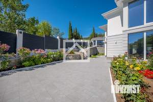 Дом 238м², 2-этажный, участок 7 сот.