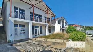 Дом 286м², 2-этажный, участок 3 сот.