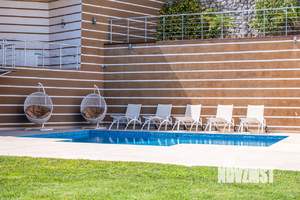 Дом 279м², 2-этажный, участок 9 сот.