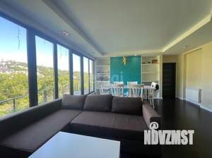 Дом 236м², 3-этажный, участок 8 сот.