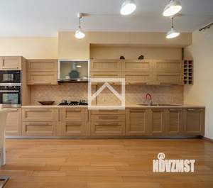 Дом 267м², 3-этажный, участок 5 сот.